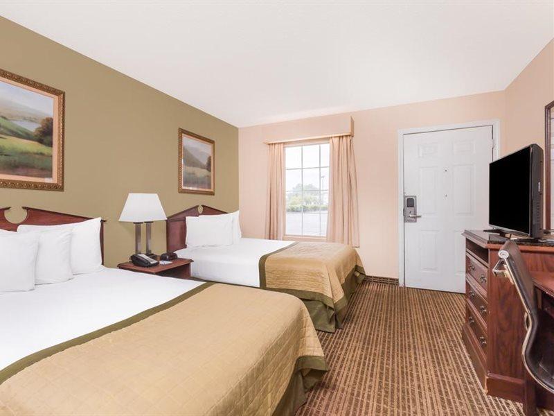 Baymont By Wyndham Albany At Albany Mall Buitenkant foto